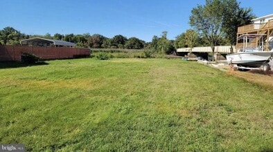 802 Sixth Ave in Croydon, PA - Building Photo - Building Photo
