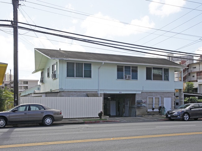 819 Isenberg St in Honolulu, HI - Foto de edificio - Building Photo