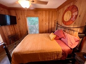 2162 SW Perry Ter, Unit Private Apartment in Stuart, FL - Building Photo