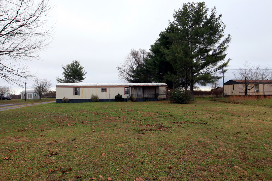 2220 Short Mountain Rd in Woodbury, TN - Building Photo