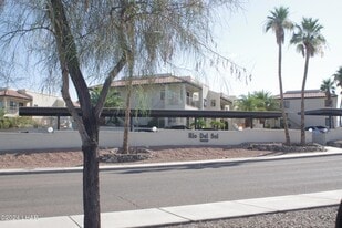 1989 Mesquite Ave, Unit 68 in Lake Havasu City, AZ - Building Photo