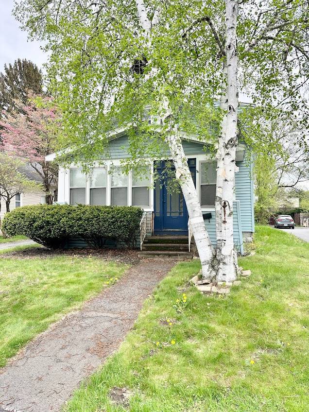 property at 4 Maple Ave