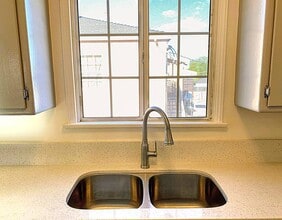 4403 1/2 W Exposition Blvd in Los Angeles, CA - Foto de edificio - Building Photo