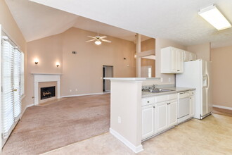 3423 English Oaks Dr NW in Kennesaw, GA - Building Photo - Building Photo