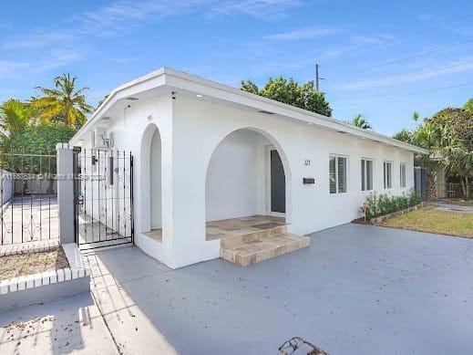 411 NW 51st Ave in Miami, FL - Building Photo - Building Photo