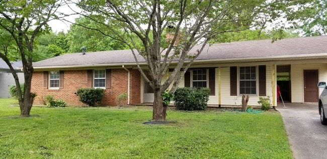 property at 906 Woodall Ln NW