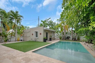 1432 SW 11th St in Miami, FL - Building Photo - Building Photo