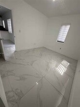1970 NW 47th St in Miami, FL - Building Photo - Building Photo