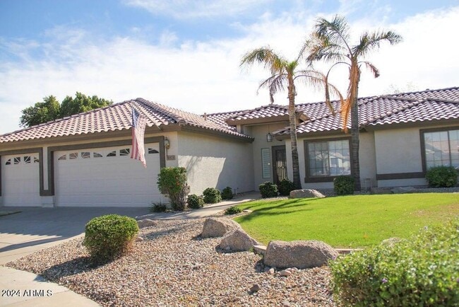 6103 W Villa Theresa Dr in Glendale, AZ - Building Photo - Building Photo