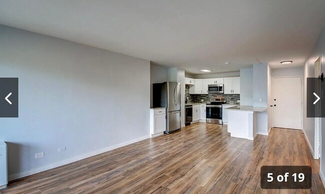 888 N Logan St, Unit 4f in Denver, CO - Foto de edificio - Building Photo