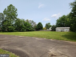 601 E Academy St in Clayton, NJ - Building Photo - Building Photo