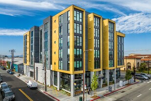 Aquatic Ashby in Berkeley, CA - Building Photo