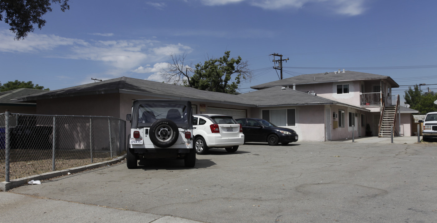 16948-16956 Reed St in Fontana, CA - Building Photo