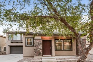 7005 S 40th Ln in Phoenix, AZ - Building Photo