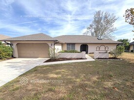 2388 Rio De Janeiro Ave in Punta Gorda, FL - Building Photo