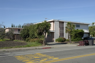 14305 Bancroft Ave in San Leandro, CA - Building Photo - Building Photo