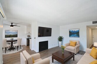 7550 Jordan Ave in Los Angeles, CA - Foto de edificio - Building Photo