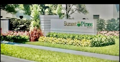 241 SW 159th Ct in Pembroke Pines, FL - Building Photo - Building Photo