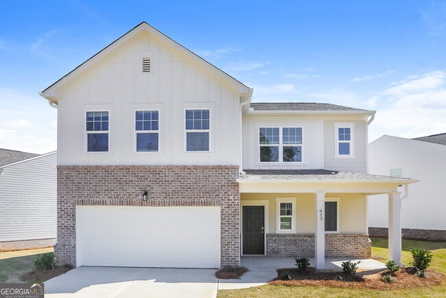property at 613 Knightsbridge Ln