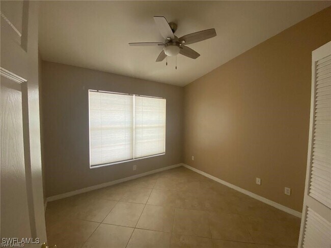 12781 Eagle Pointe Cir in Ft. Myers, FL - Building Photo - Building Photo