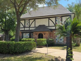 14203 Burgoyne Rd in Houston, TX - Building Photo