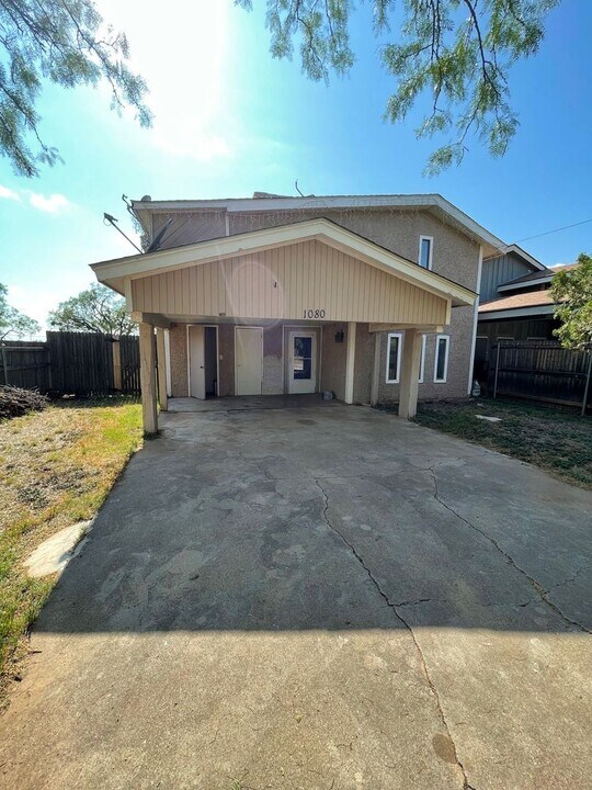 1080 FM 126 in Merkel, TX - Foto de edificio