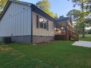 412 Loblolly Ridge in Locust Grove, GA - Building Photo - Building Photo