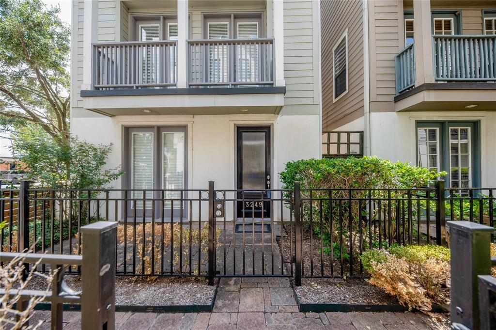 3249 Maxroy St in Houston, TX - Building Photo