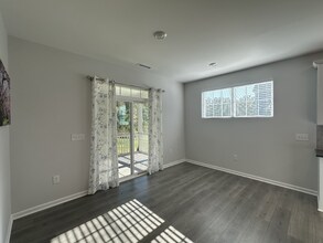 7125 Crested Iris Pl in Durham, NC - Building Photo - Building Photo