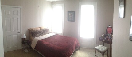 986 E Warrington Ave in Pittsburgh, PA - Building Photo - Building Photo