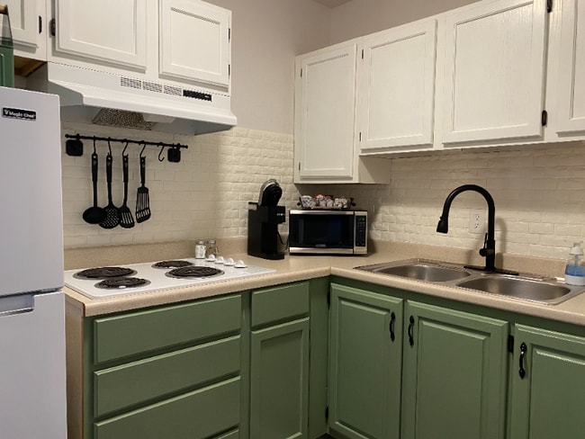 953 Co Rd 3351 in Kempner, TX - Foto de edificio - Building Photo