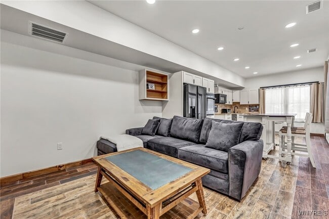 property at 4775 Boncrest Dr E