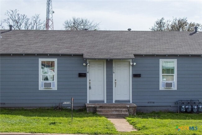 property at 116 W Avenue A