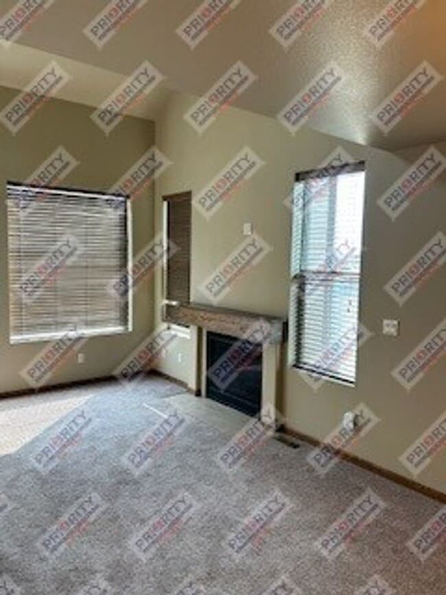 124 Villa Way in Gillette, WY - Building Photo - Building Photo