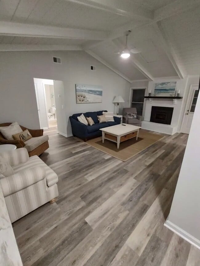 property at 1170 Shoreside Way