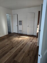 5404 La Mirada Ave-Unit -1 in Los Angeles, CA - Building Photo - Building Photo