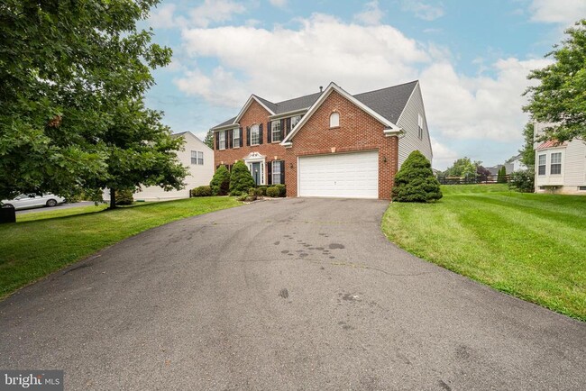 property at 42038 Cherish Ct
