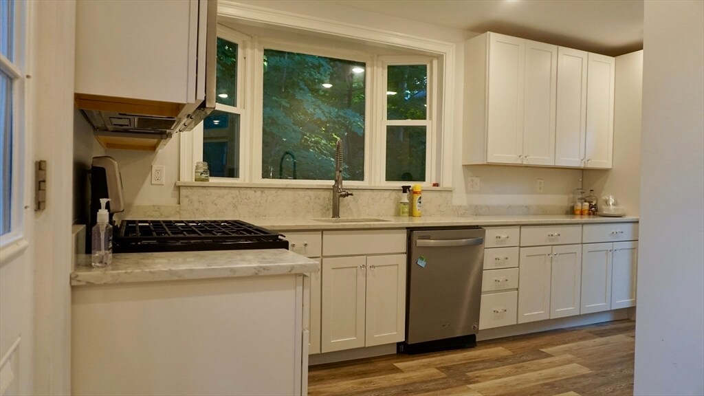 71B Spring Park Ave in Boston, MA - Building Photo