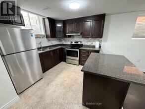 62 Canmore Blvd in Toronto, ON - Building Photo - Building Photo