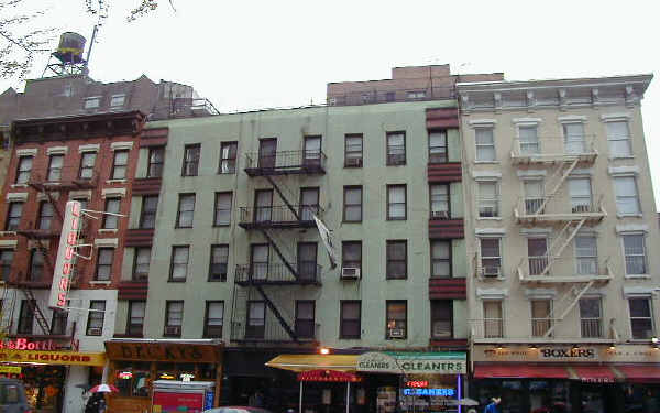 1154-1156 First Ave in New York, NY - Building Photo