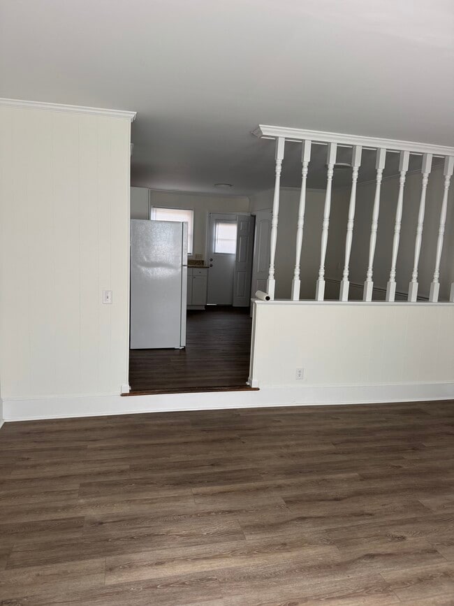 2106 Rouse Rd in Kinston, NC - Foto de edificio - Building Photo