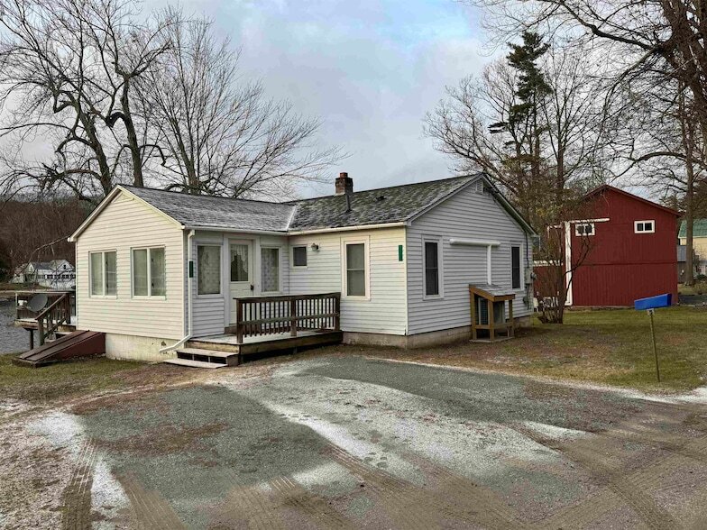 143 E Creek Dr, Unit O-07 in Castleton, VT - Building Photo