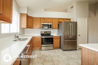 23448 N 44th Dr in Glendale, AZ - Foto de edificio - Building Photo