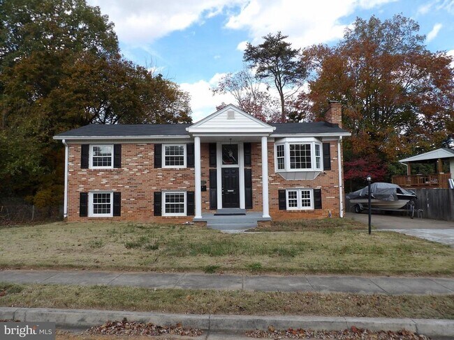 4304 Eldorado Dr in Woodbridge, VA - Building Photo - Building Photo