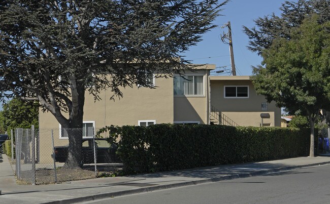 1240 Broadway Ave in San Pablo, CA - Building Photo - Building Photo