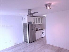 919 Michigan Ave in Miami Beach, FL - Building Photo - Building Photo