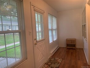 273 Berwick Ct in Ridge, NY - Building Photo - Building Photo