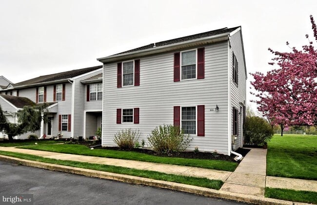 property at 800 Beacon Ct
