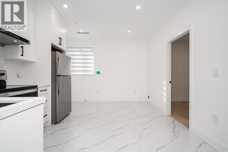 4xxx W 28th Ave in Vancouver, BC - Building Photo - Building Photo