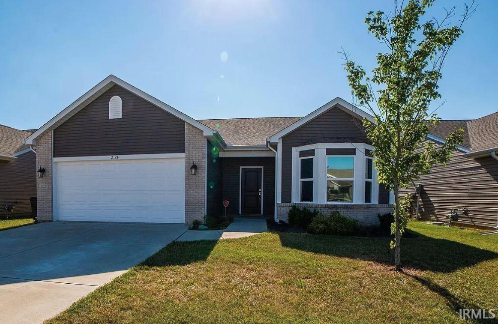 2124 Rutherford Dr in West Lafayette, IN - Building Photo